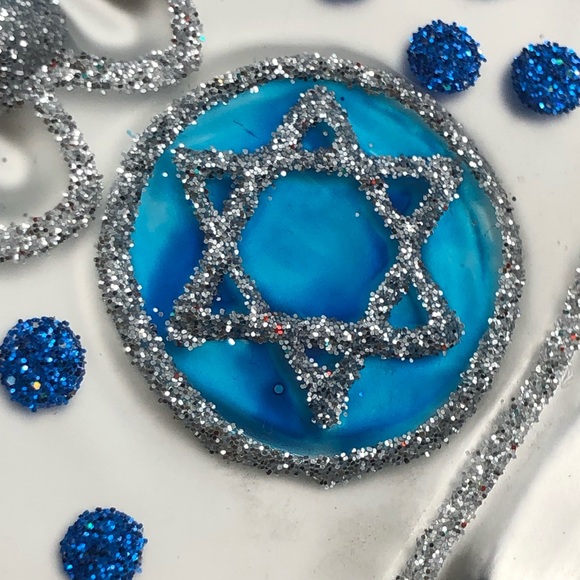 NWOT Noble Blue and Silver Hanukkah Lights Menorah Glass Ornament, 5", - Picture 7 of 12